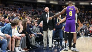 LeBron James Gets 2 Fans Sitting Courtside at Pacers Game Ejected After Pointing Them Out to Officials